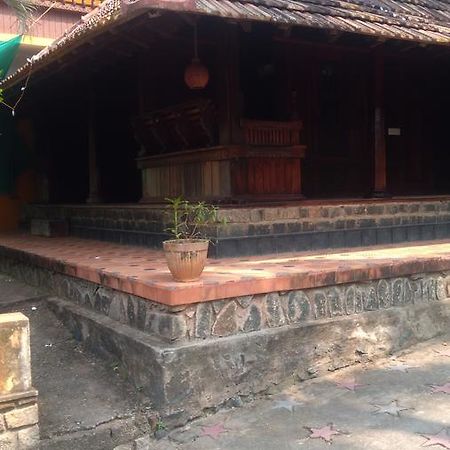 Thriphala Ayurveda Yogashram Apartment Thiruvananthapuram Екстериор снимка
