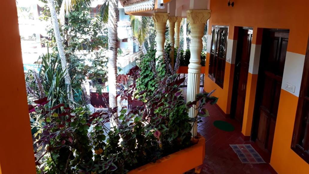 Thriphala Ayurveda Yogashram Apartment Thiruvananthapuram Екстериор снимка